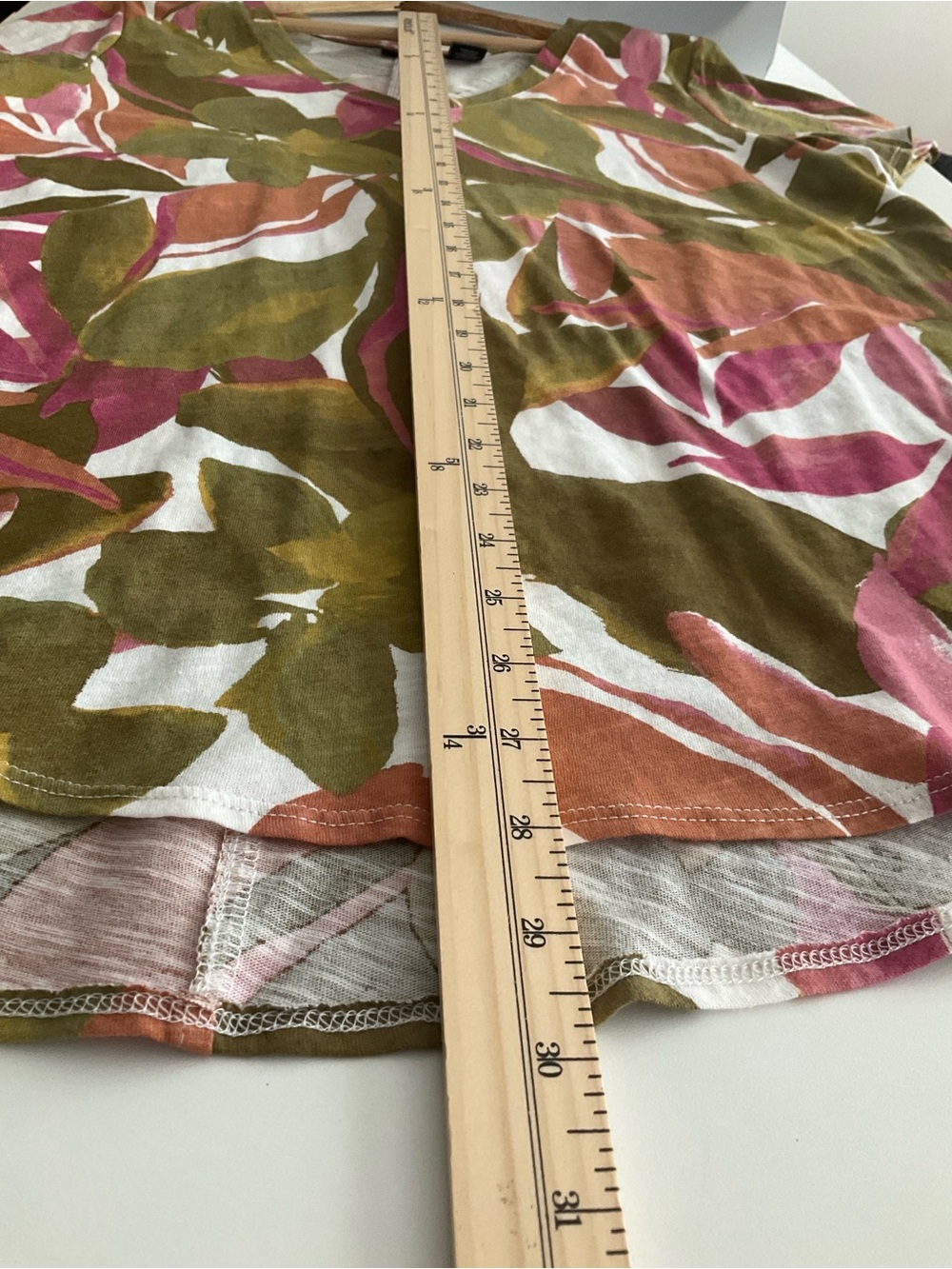 Tahari 1X V-Neck Floral Leaf Print Top in Olive, Pink & Rust 100% Cotton - Picture 7 of 8